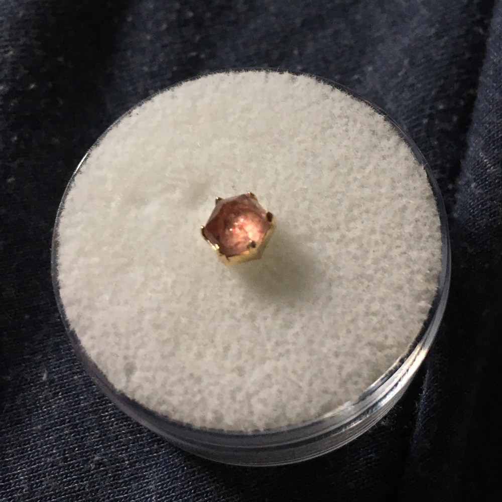 Pupil Hall Family Ghost threadless end - yellow gold and strawberry quarts